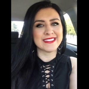 Meet your Posher, Priscilla